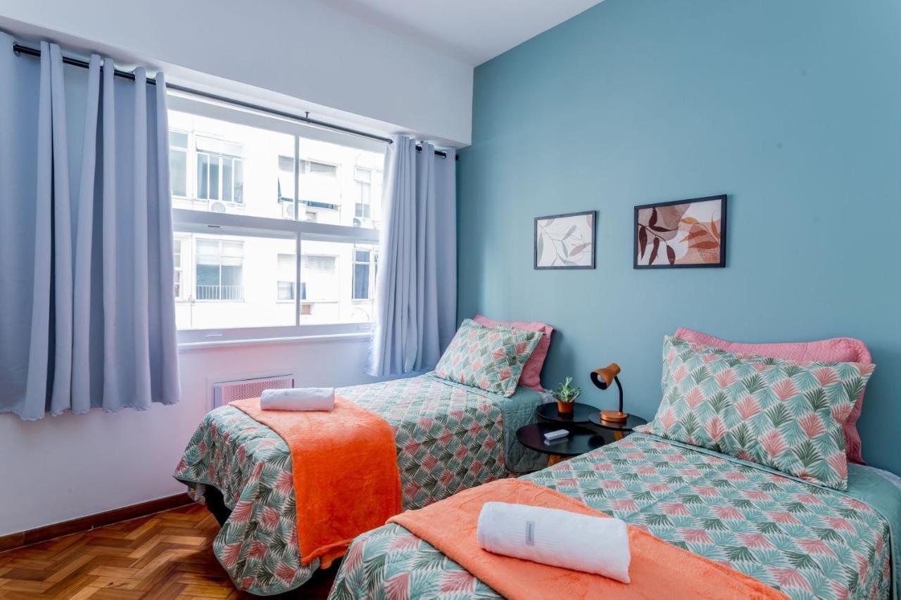 Chegou O Pe Na Areia Em Plena Praia De Copacabana, Incrivel Apto De 2 E 3 Quartos, Tudo Novo E Decorado, 50M Da Praia, Com Cozinha E Lavanderia Completos Rio de Janeiro Bagian luar foto