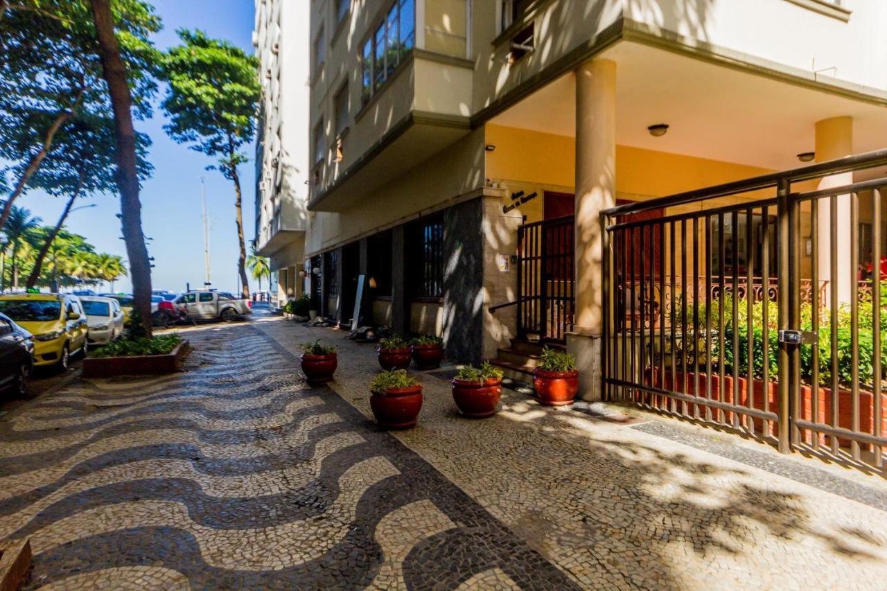 Chegou O Pe Na Areia Em Plena Praia De Copacabana, Incrivel Apto De 2 E 3 Quartos, Tudo Novo E Decorado, 50M Da Praia, Com Cozinha E Lavanderia Completos Rio de Janeiro Bagian luar foto