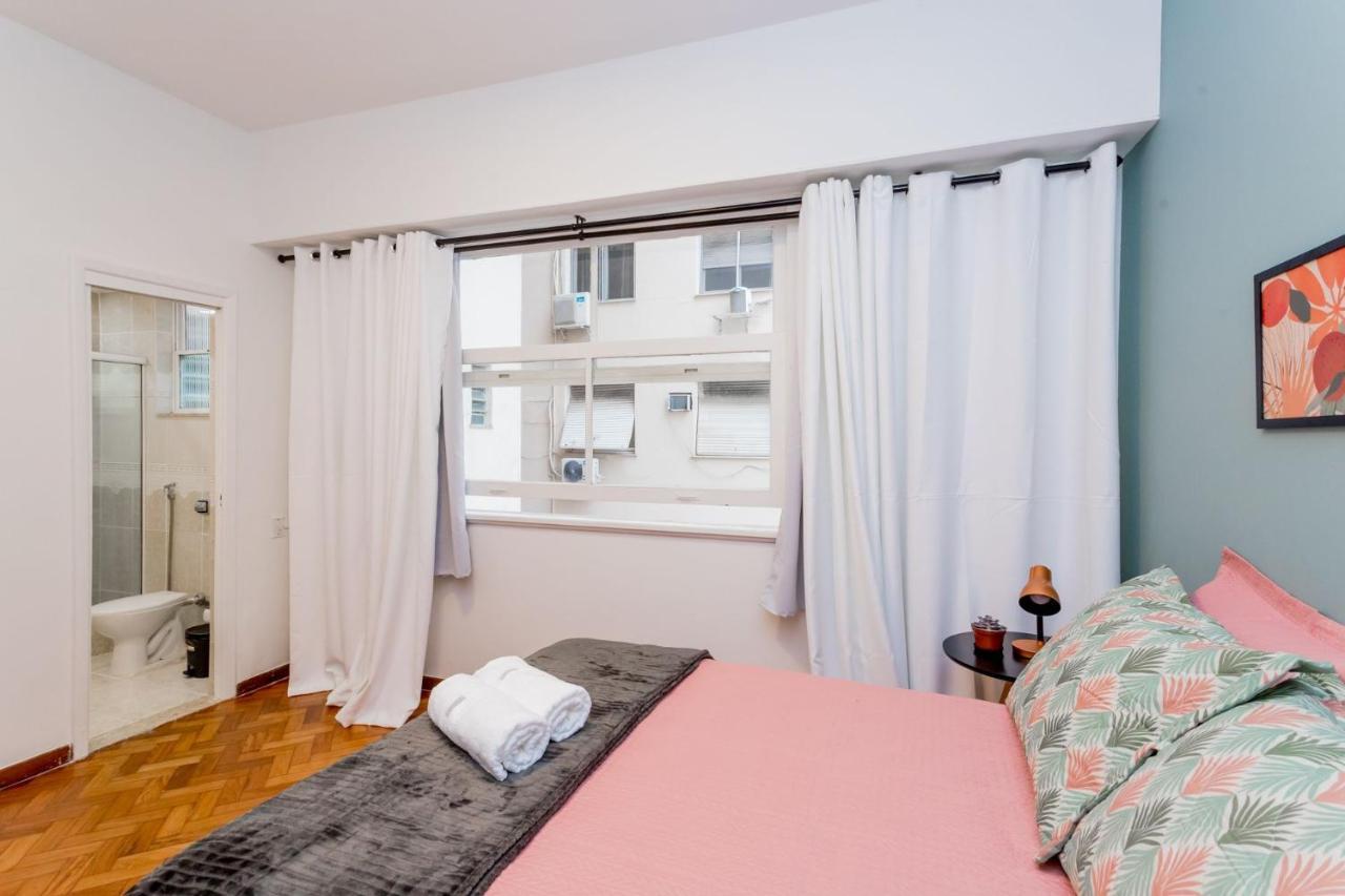 Chegou O Pe Na Areia Em Plena Praia De Copacabana, Incrivel Apto De 2 E 3 Quartos, Tudo Novo E Decorado, 50M Da Praia, Com Cozinha E Lavanderia Completos Rio de Janeiro Bagian luar foto