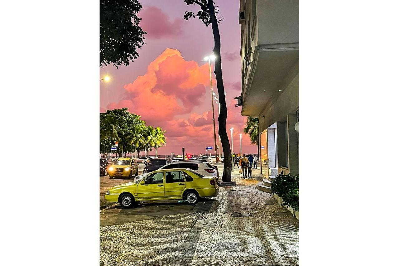 Chegou O Pe Na Areia Em Plena Praia De Copacabana, Incrivel Apto De 2 E 3 Quartos, Tudo Novo E Decorado, 50M Da Praia, Com Cozinha E Lavanderia Completos Rio de Janeiro Bagian luar foto